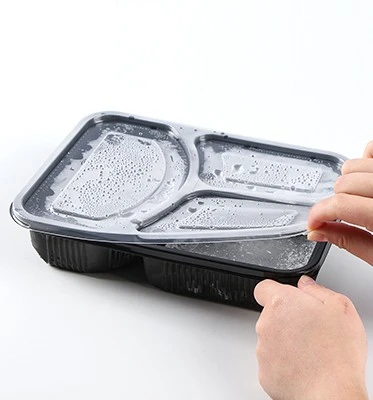 食事の準備のための黒い容器は安全ですか？